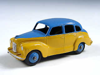 Lot 327 - DINKY TOYS (GB) (1)