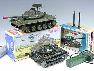 Lot 776 - JOUSTRA & MODERN TOYS (2)