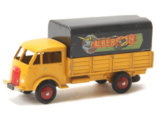 Lot 610 - DINKY TOYS (FRANCE) (1)
