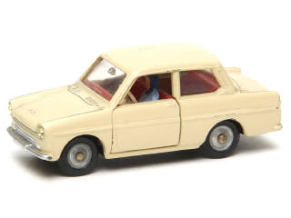 Lot 530 - DINKY TOYS (FRANCE) (1)