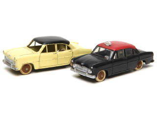 Lot 642 - DINKY TOYS (FRANCE) (2)