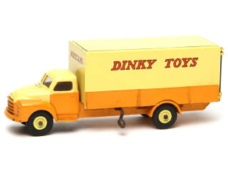 Lot 370 - DINKY TOYS (GB) (1)