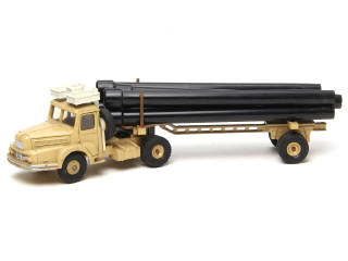 Lot 575 - DINKY TOYS (FRANCE) (1)