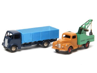 Lot 475 - DINKY TOYS (GB) (2)