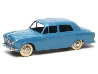 Lot 583 - DINKY TOYS (FRANCE) (1)