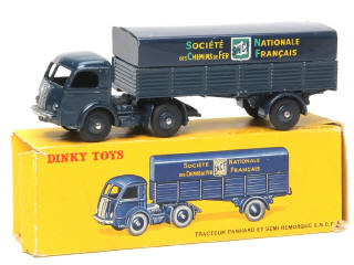 Lot 627 - DINKY TOYS (FRANCE) (1)