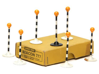 Lot 440 - DINKY TOYS (GB) (12)