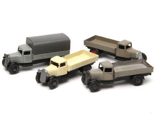 Lot 442 - DINKY TOYS (GB) (4)