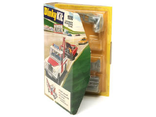 Lot 402 - DINKY TOYS (GB) (1)