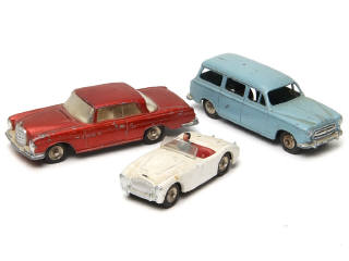 Lot 683 - DINKY TOYS (FRANCE) (3)