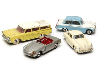 Lot 446 - DINKY TOYS (GB) (4)