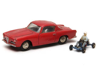 Lot 685 - DINKY TOYS (FRANCE) (1)