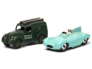 Lot 487 - DINKY TOYS (GB) (2)