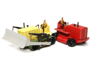 Lot 491 - DINKY TOYS (GB) (2)