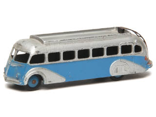 Lot 598 - DINKY TOYS (FRANCE) (1)