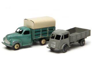 Lot 727 - DINKY TOYS (FRANCE) (2)