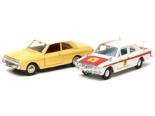 Lot 494 - DINKY TOYS (GB) (2)