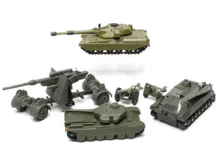 Lot 395 - DINKY TOYS (GB) (6)