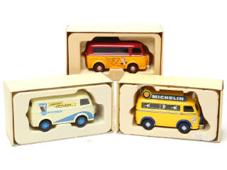 Lot 419 - CORGI TOYS (GB) (3)