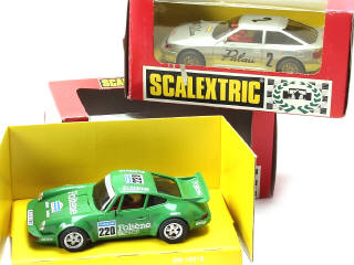Lot 143 - SCALEXTRIC (2)
