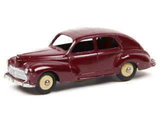 Lot 639 - DINKY TOYS (FRANCE) (1)