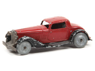 Lot 581 - DINKY TOYS (FRANCE) (1)