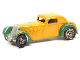 Lot 578 - DINKY TOYS (FRANCE) (1)