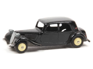 Lot 624 - DINKY TOYS (FRANCE) (1)