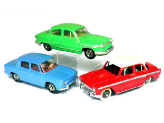 Lot 245 - DINKY TOYS (FRANCE) (3)