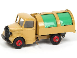 Lot 311 - DINKY TOYS (GB) (1)