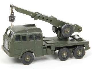 Lot 221 - DINKY TOYS (FRANCE) (1)