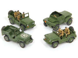 Lot 383 - DINKY TOYS (GB) (4)