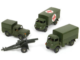 Lot 384 - DINKY TOYS (GB) (4)