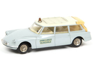 Lot 174 - DINKY TOYS (FRANCE) (1)