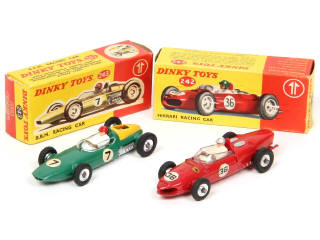 Lot 355 - DINKY TOYS (GB) (2)