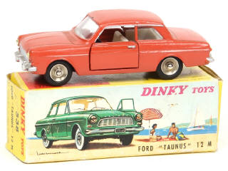 Lot 159 - DINKY TOYS (FRANCE) (1)