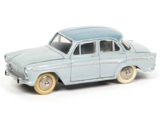 Lot 164 - DINKY TOYS (FRANCE) (1)