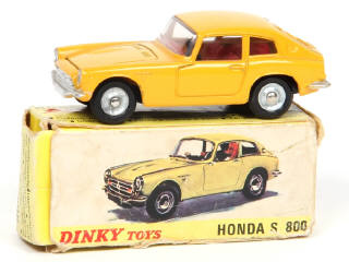 Lot 190 - DINKY TOYS (FRANCE) (1)
