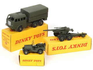 Lot 236 - DINKY TOYS (FRANCE) (3)