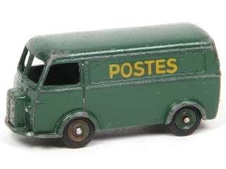 Lot 178 - DINKY TOYS (FRANCE) (1)