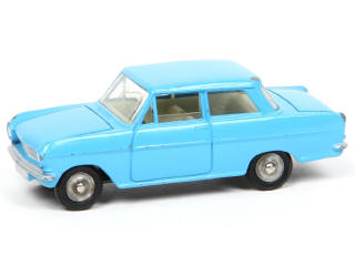 Lot 160 - DINKY TOYS (FRANCE) (1)
