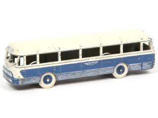Lot 181 - DINKY TOYS (FRANCE) (1)