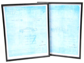 Lot 449 - DIVERS (2)