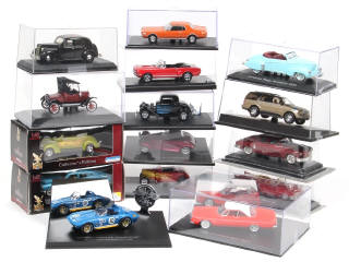 Lot 445 - DIVERS (15)