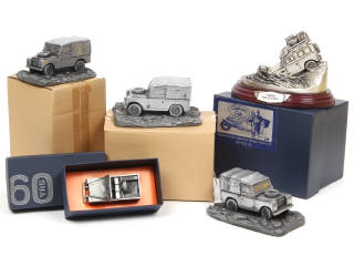 Lot 470 - DIVERS (5)