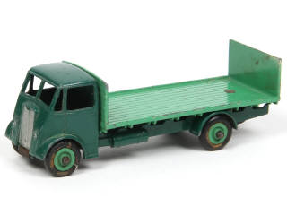 Lot 361 - DINKY TOYS (GB) (1)