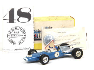 Lot 482 - DINKY TOYS (FRANCE) (1)