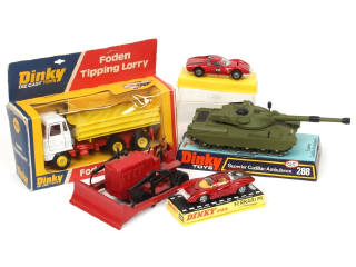 Lot 462 - DINKY TOYS (GB) (5)