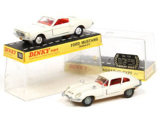 Lot 401 - DINKY TOYS (GB) (2)