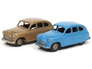 Lot 406 - DINKY TOYS (GB) (2)